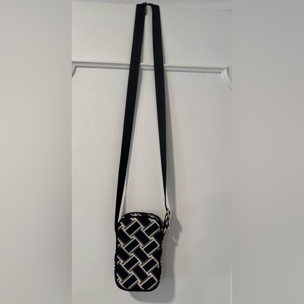DVF x Target Collab Crossbody Bag Cellphone Holder - Vintage Weave Pattern - Picture 3 of 7